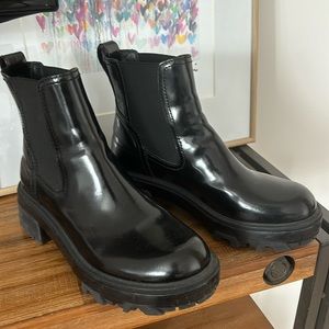 Rag and bone like new black boots